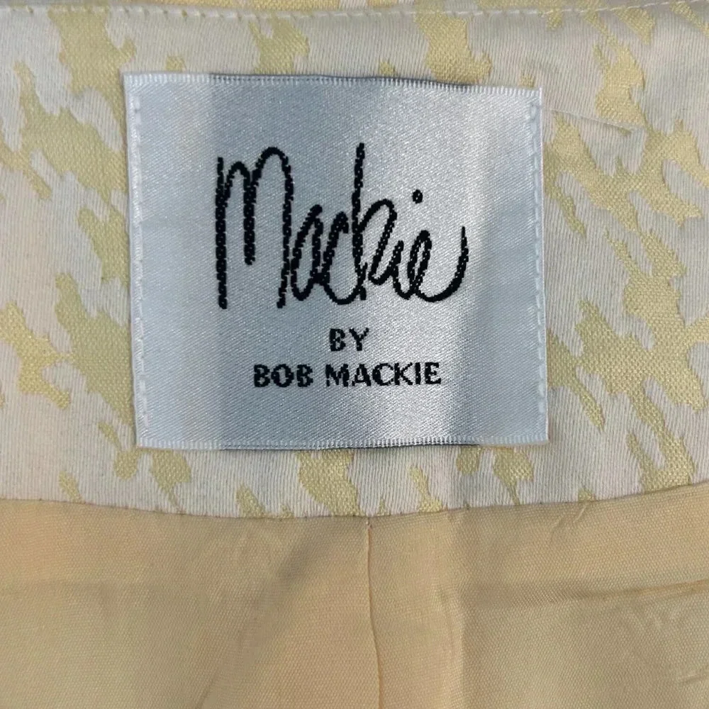 Mackie by Bob Mackie Pale Yellow White Scoop Neck Dressy Suit